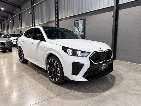 Carro 2.0 TURBO GASOLINA XDRIVE M35i STEPTRONIC
