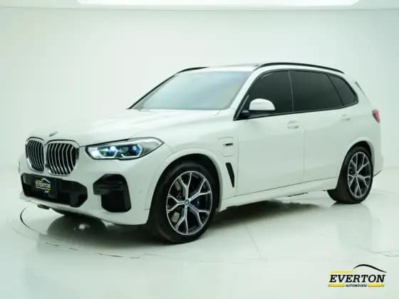 Carro 3.0 I6 TURBO HÍBRIDO XDRIVE45E M SPORT AUTOMÁTICO