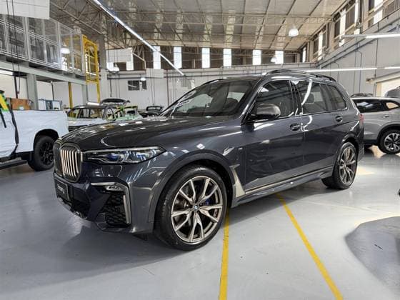Carro 4.4 V8 GASOLINA M50i STEPTRONIC