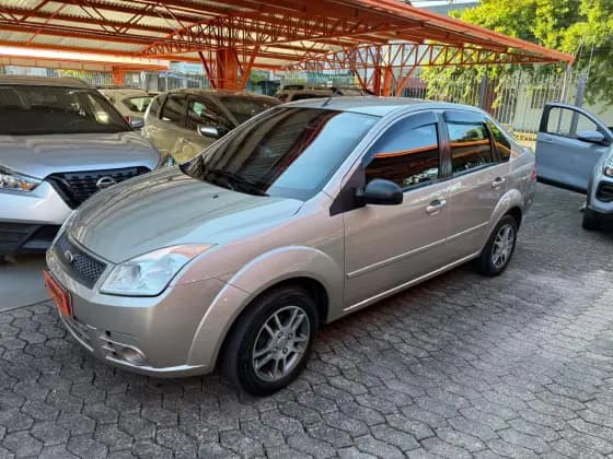 Carro 1.6 MPI SEDAN 8V FLEX 4P MANUAL