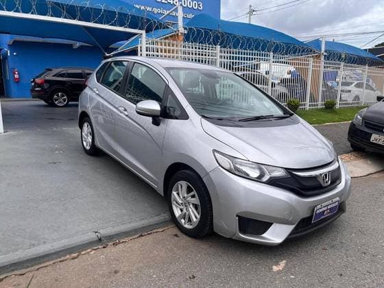 Carro 1.5 DX 16V FLEX 4P AUTOMÁTICO