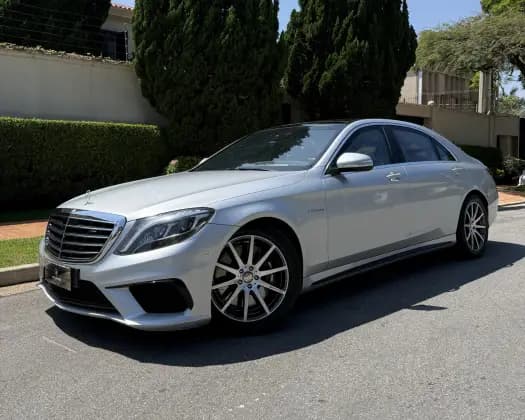 Carro 5.5 L V8 BI-TURBO GASOLINA 4P AUTOMÁTICO