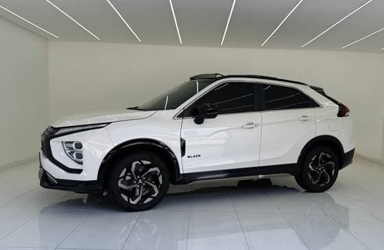 Carro 1.5 MIVEC TURBO GASOLINA HPE-S BLACK S-AWC CVT