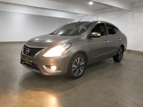 Carro 1.6 16V FLEXSTART UNIQUE 4P XTRONIC