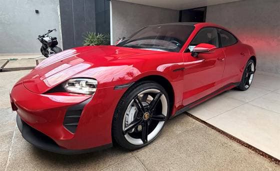 Carro 4S ELÉTRICO