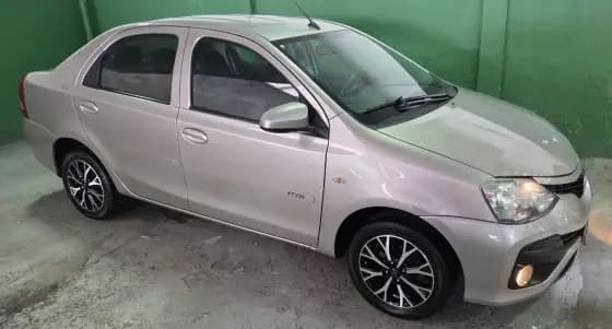 Carro 1.5 X SEDAN 16V FLEX 4P AUTOMÁTICO