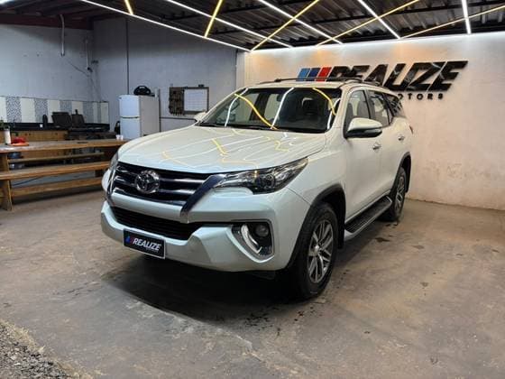 Carro 2.8 SRX 4X4 7 LUGARES 16V TURBO INTERCOOLER DIESEL 4P AUTOMÁTICO
