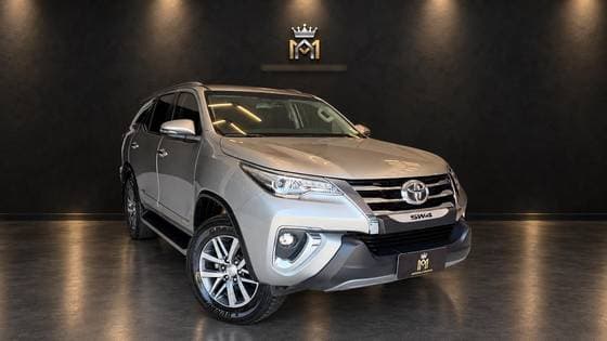 Carro 2.8 SRX 4X4 7 LUGARES 16V TURBO INTERCOOLER DIESEL 4P AUTOMÁTICO