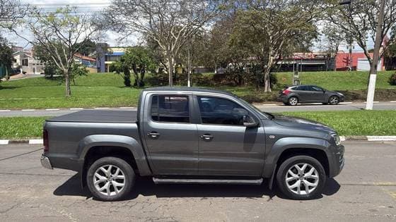 Carro 3.0 V6 TDI DIESEL HIGHLINE CD 4MOTION AUTOMÁTICO