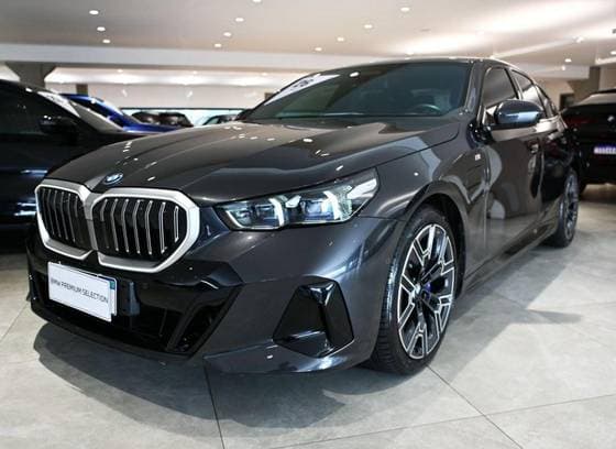 Carro 2.0 TWINPOWER PHEV M SPORT AUTOMÁTICO