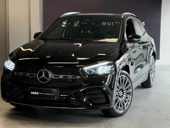 Carro 1.3 MHEV AMG LINE 7G-DCT