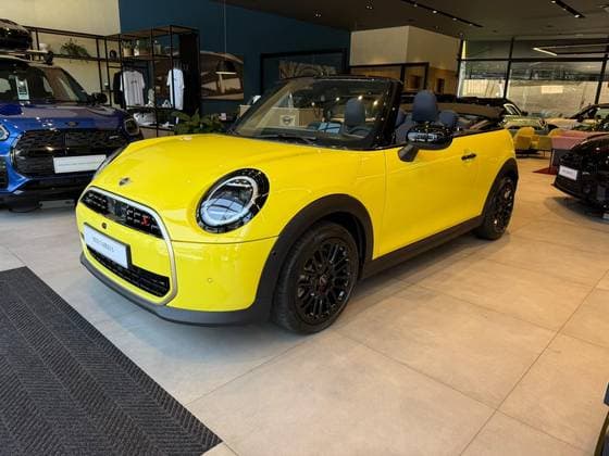 Carro 2.0 16V TWINPOWER GASOLINA S CABRIO STEPTRONIC