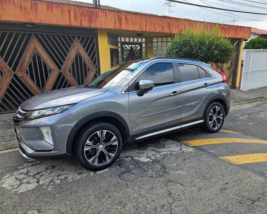 Carro 1.5 MIVEC TURBO GASOLINA HPE-S CVT