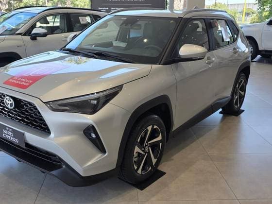 Carro 1.5 VVT-I FLEX XRE CVT