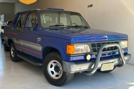 Carro 4.0 CUSTOM S CD 8V DIESEL 2P MANUAL
