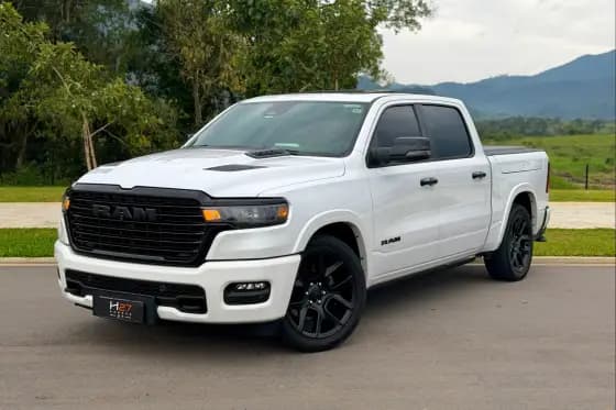 Carro 3.0 HURRICANE 6 BITURBO GASOLINA LARAMIE NIGHT EDITION CD 4X4 AUTOMÁTICO