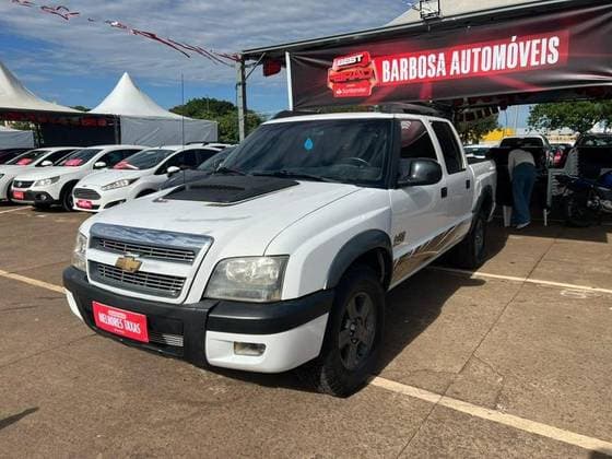 Carro 2.4 MPFI RODEIO 4X2 CD 8V FLEX 4P MANUAL