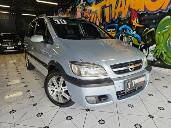 Carro 2.0 MPFI ELITE 8V FLEX 4P AUTOMÁTICO