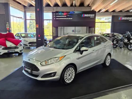 Carro 1.6 TITANIUM SEDAN 16V FLEX 4P POWERSHIFT