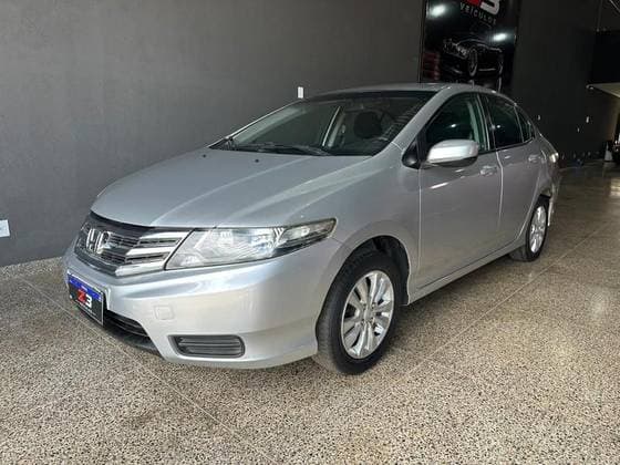 Carro 1.5 DX 16V FLEX 4P AUTOMÁTICO