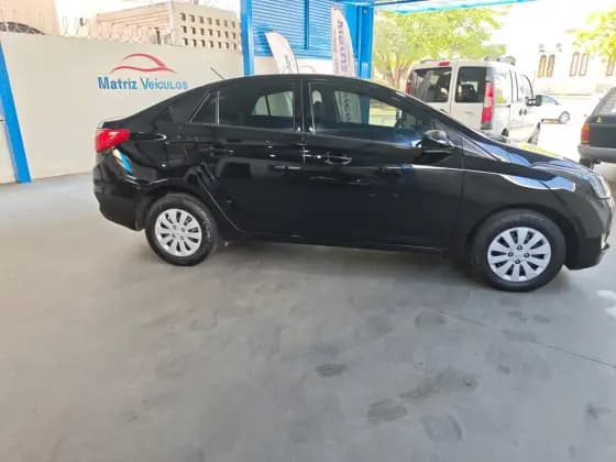 Carro 1.0 UNIQUE 12V FLEX 4P MANUAL