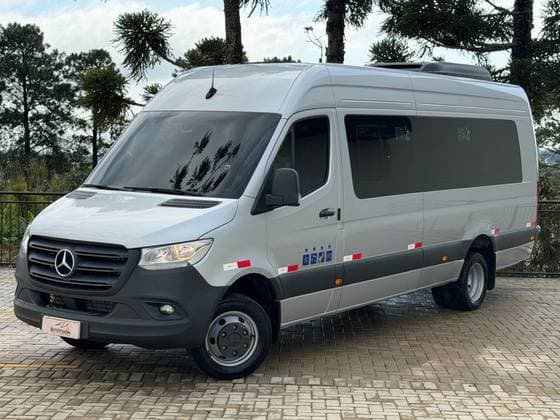 Carro 2.0 CDI DIESEL VAN 517 TA EXTRA LONGO 21L MANUAL