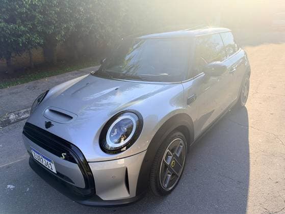 Carro SE EXCLUSIVE 2P ELÉTRICO