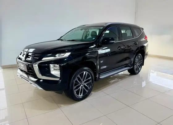 Carro 2.4 16V MIVEC TURBO DIESEL LEGEND AWD AUTOMÁTICO