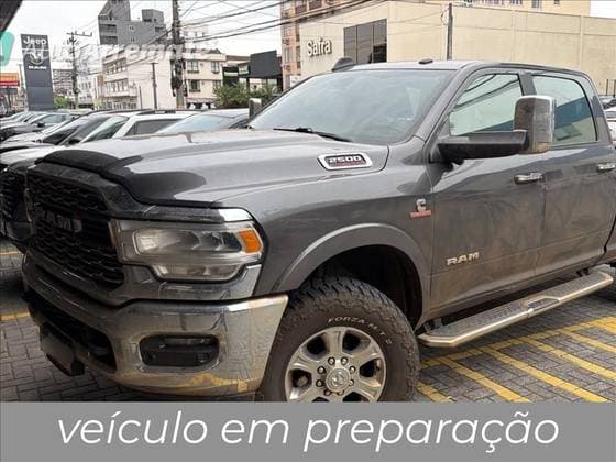 Carro 6.7 I6 TURBO DIESEL LARAMIE CD 4X4 AUTOMÁTICO