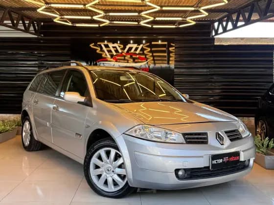 Carro 1.6 DYNAMIQUE GRAND TOUR 16V FLEX 4P MANUAL