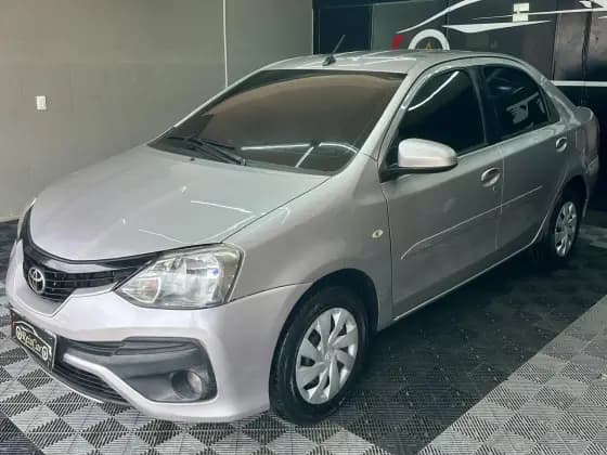 Carro 1.5 XS SEDAN 16V FLEX 4P MANUAL