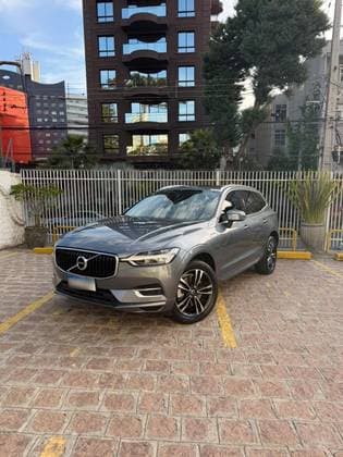 Carro 2.0 T8 HYBRID MOMENTUM AWD GEARTRONIC