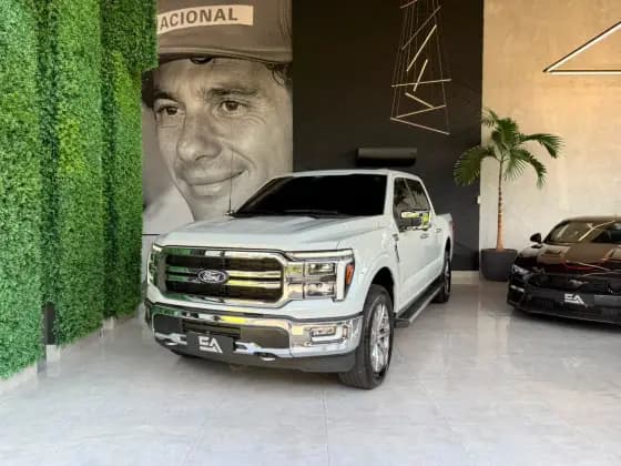 Carro 5.0 V8 GASOLINA CD LARIAT FX4 AUTOMÁTICO