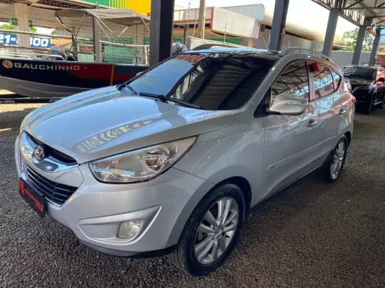 Carro 2.0 MPFI GLS 4X2 16V GASOLINA 4P AUTOMÁTICO