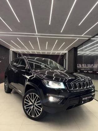 Carro 2.0 16V DIESEL LONGITUDE 4X4 AUTOMÁTICO