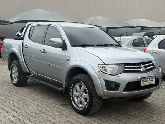 Carro 2.4 HLS 4X2 CD 16V FLEX 4P MANUAL
