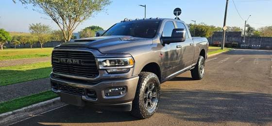 Carro 6.7 I6 TURBO DIESEL LARAMIE NIGHT EDITION CD 4X4 AUTOMÁTICO