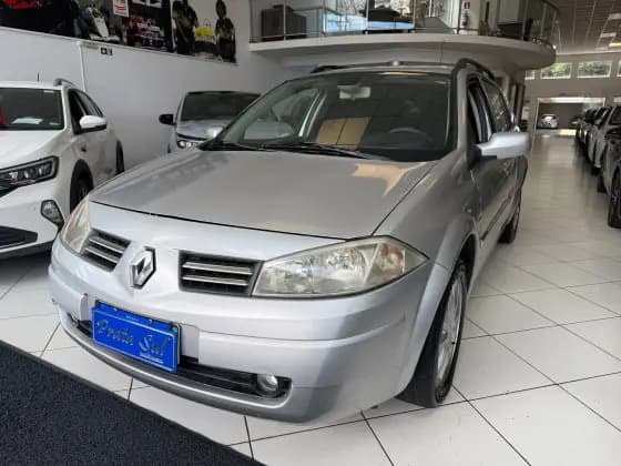 Carro 1.6 DYNAMIQUE GRAND TOUR 16V FLEX 4P MANUAL