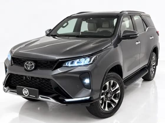 Carro 2.8 D-4D TURBO DIESEL DIAMOND 7L 4X4 AUTOMÁTICO
