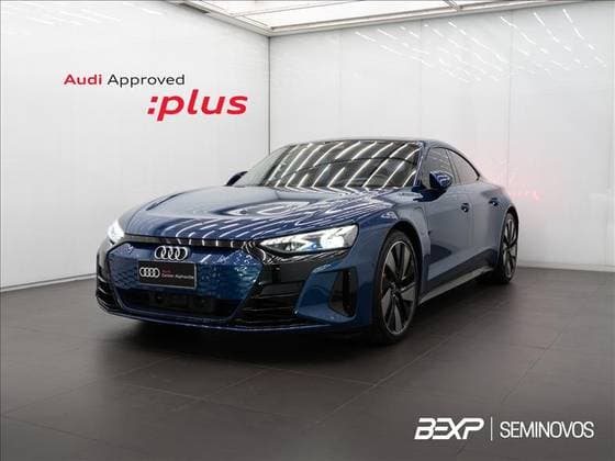 Carro ELÉTRICO QUATTRO