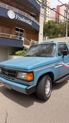 Carro 4.0 CUSTOM DE LUXE CS 8V TURBO DIESEL 2P MANUAL