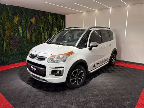 Carro 1.6 EXCLUSIVE 16V FLEX 4P MANUAL