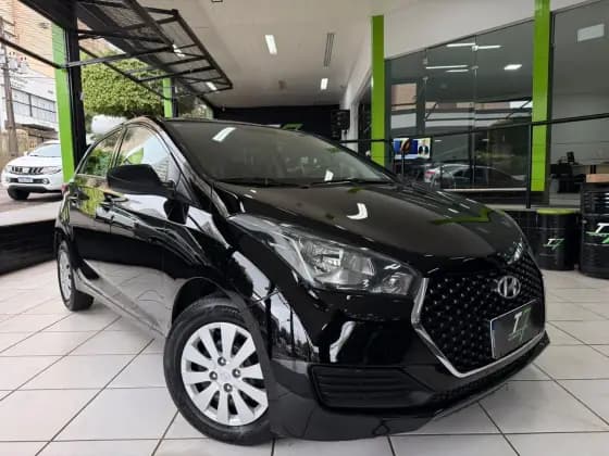 Carro 1.0 UNIQUE 12V FLEX 4P MANUAL