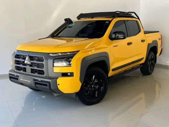 Carro 2.4 BITURBO DIESEL CD SAVANA 4X4 AUTOMÁTICO