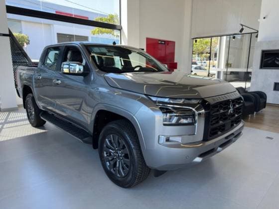 Carro 2.4 BITURBO DIESEL CD HPE-S 4X4 AUTOMÁTICO