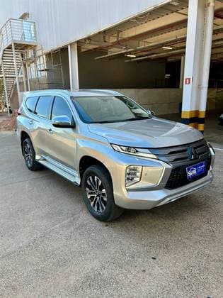 Carro 2.4 16V MIVEC TURBO DIESEL HPE AWD AUTOMÁTICO