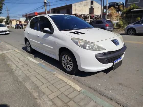 Carro 1.4 XR 8V FLEX 4P MANUAL