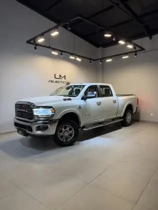 Carro 6.7 I6 TURBO DIESEL LARAMIE CD 4X4 AUTOMÁTICO