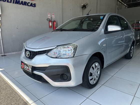 Carro 1.5 XS SEDAN 16V FLEX 4P MANUAL