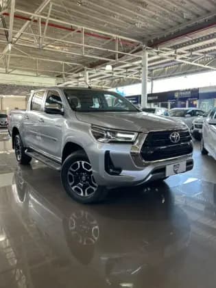 Carro 2.8 D-4D TURBO DIESEL CD SRV 4X4 AUTOMÁTICO